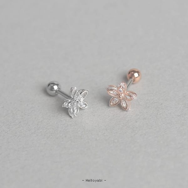 | 氣質款 | 層次亮鑽五尖瓣花朵醫療鋼( 現貨+預購 )