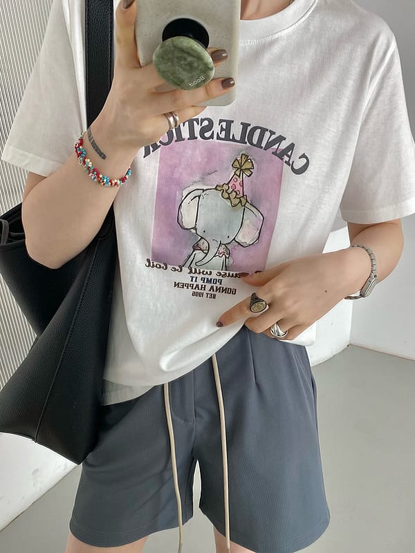 《Helloyabi》🍀用輕盈的圓領T恤紀錄生活點滴 三色圓領質感油畫小象舒適棉質韓系穿搭夏季短袖T恤 女生夏季上衣